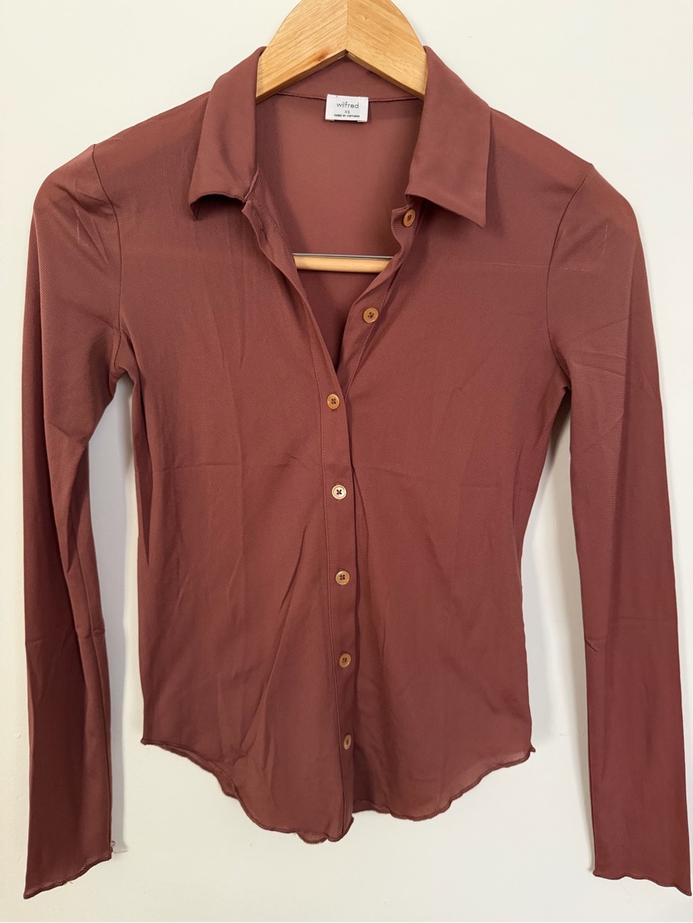 Aritzia Wilfred Rust Brown Pose Long Sleeve Button-Down Shirt